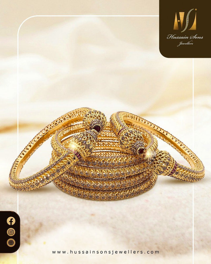 22k Gold Kundan Bangles