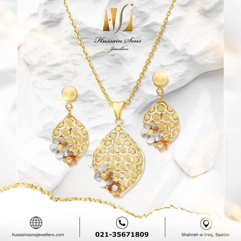 Gold pendant Necklaces Design