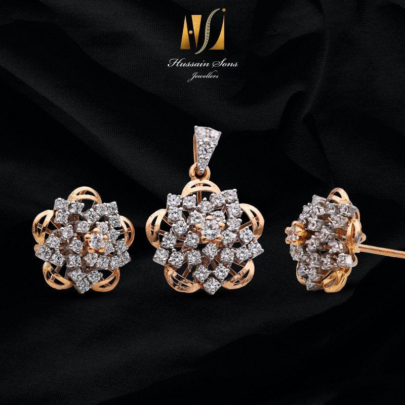 Traditional Gold Pendant Set